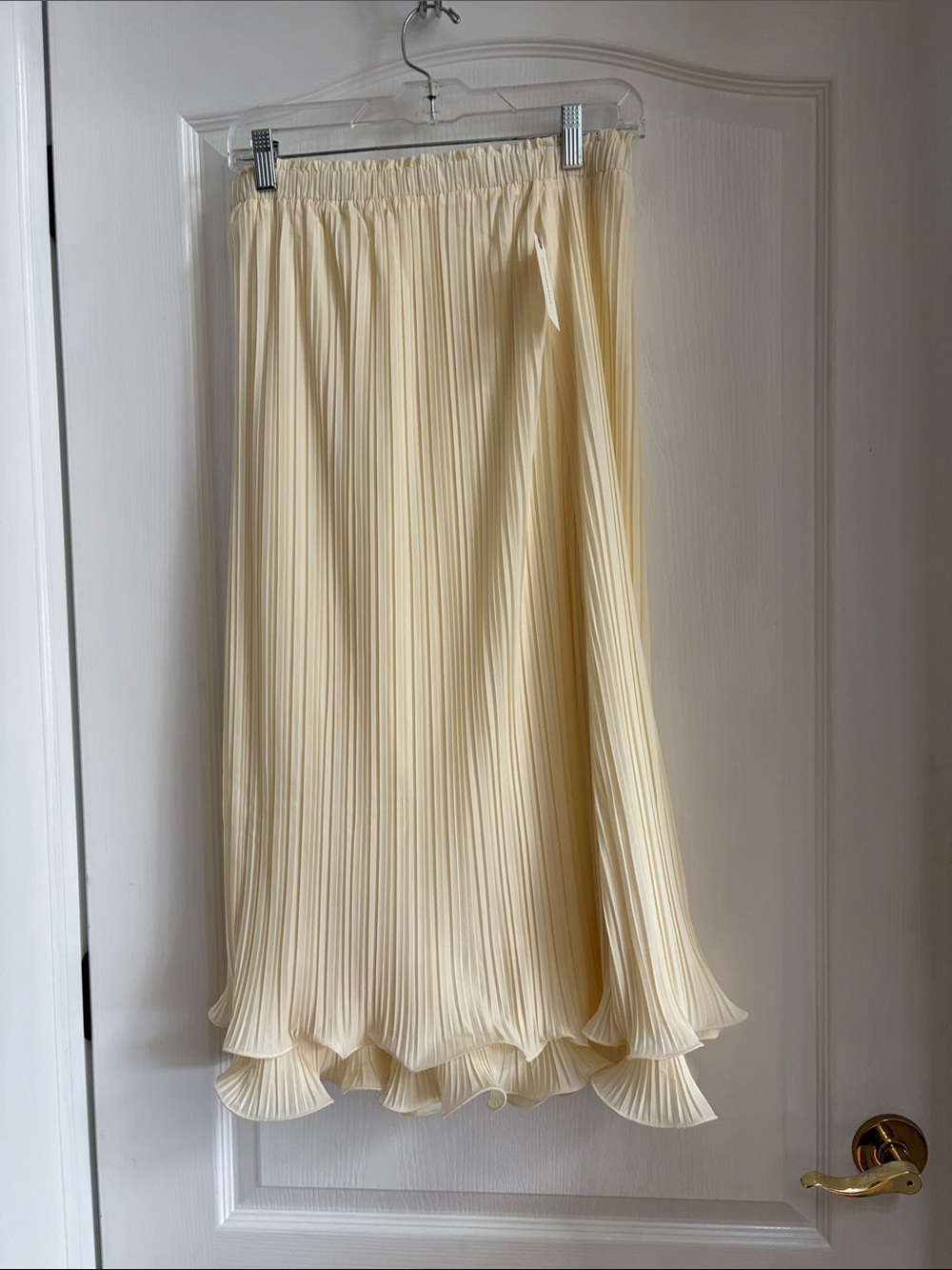 New with tags Anthropologie pleated Cream Midi Skirt